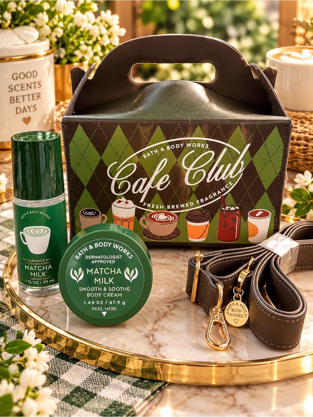 Bath & Body Works Green Cafe Club Bag with Removable Strap and Mini Body Butter